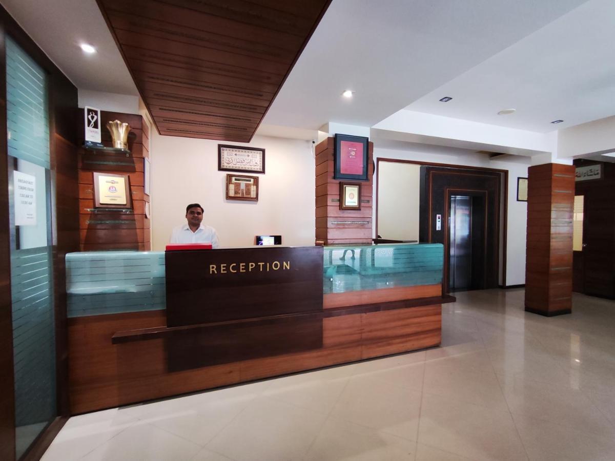 Jaffer Bhai's Brickland Hotel Panchgani Exteriör bild