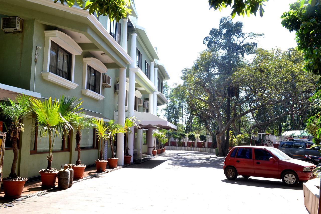 Jaffer Bhai's Brickland Hotel Panchgani Exteriör bild